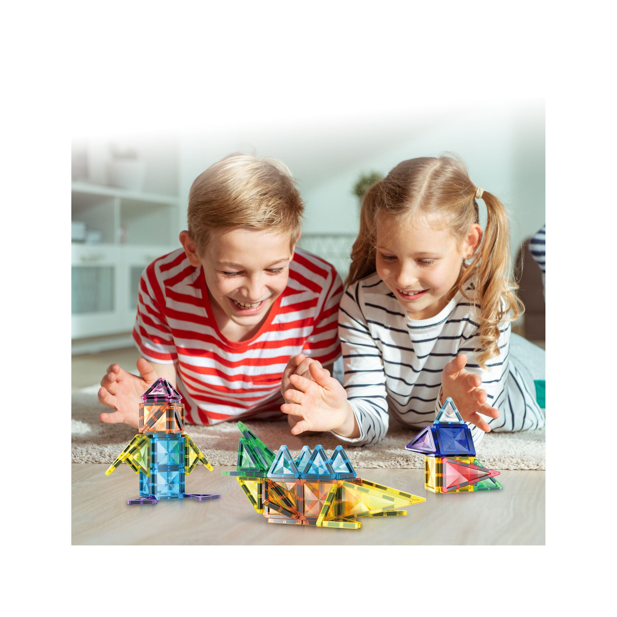 PicassoTiles Mini Diamond Travel Size 120pc Magnet Tiles with Figures and Car Set